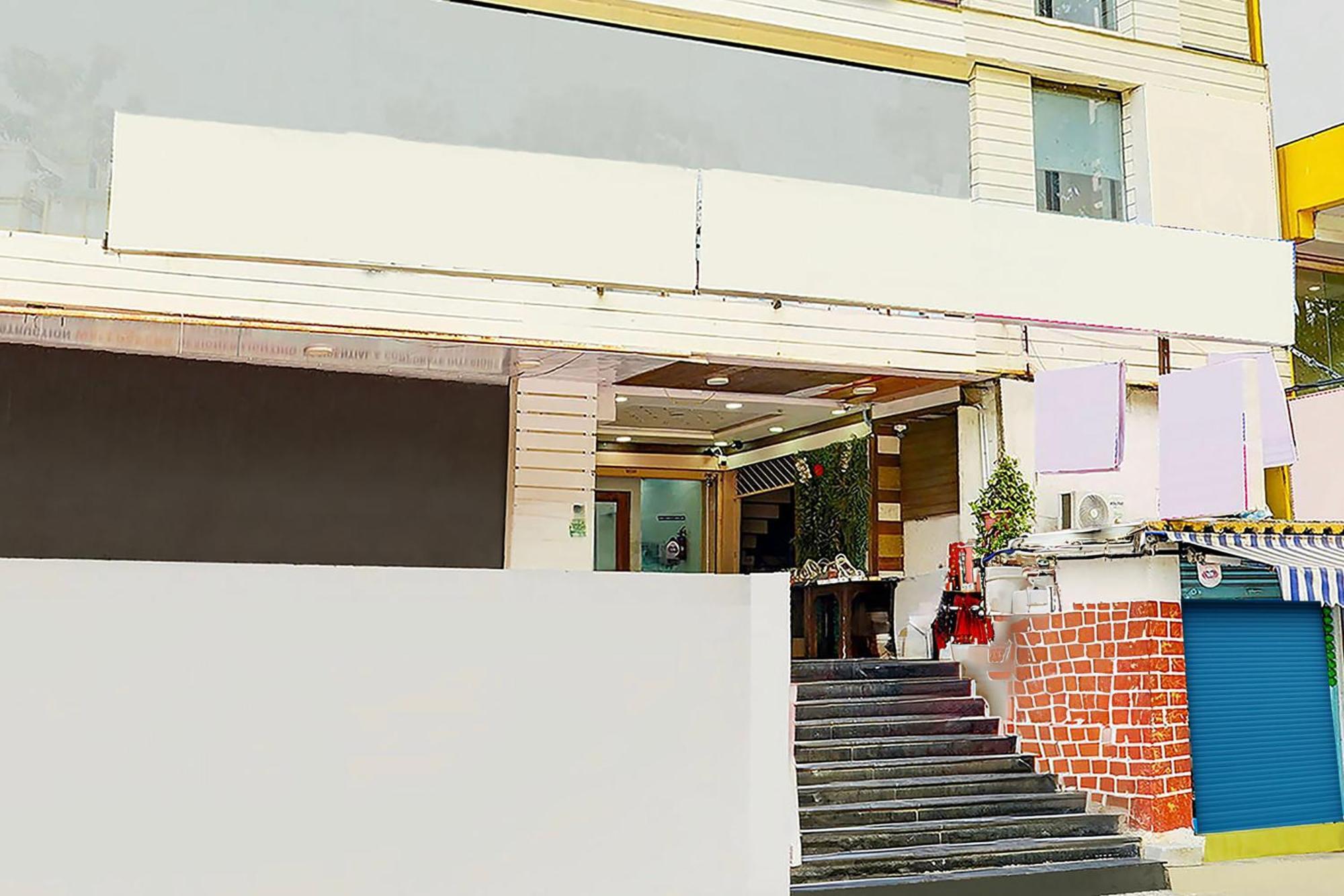 Super Townhouse Mg Road Near Commercial Street Бангалор Екстериор снимка
